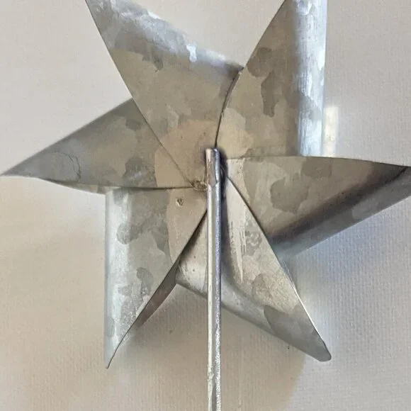 NWOT Fun Metal Pinwheel Plant Pick Outdoor Patio Home Decor Michael's Ashland - Picture 4 of 4